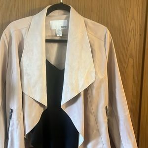 Super soft adorable fitted jacket